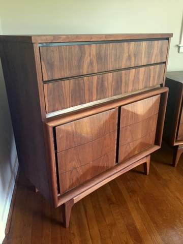 mid-century-modern-vintage-dresser-set-desinged-by-Vladimir-Kagan-United-Furniture