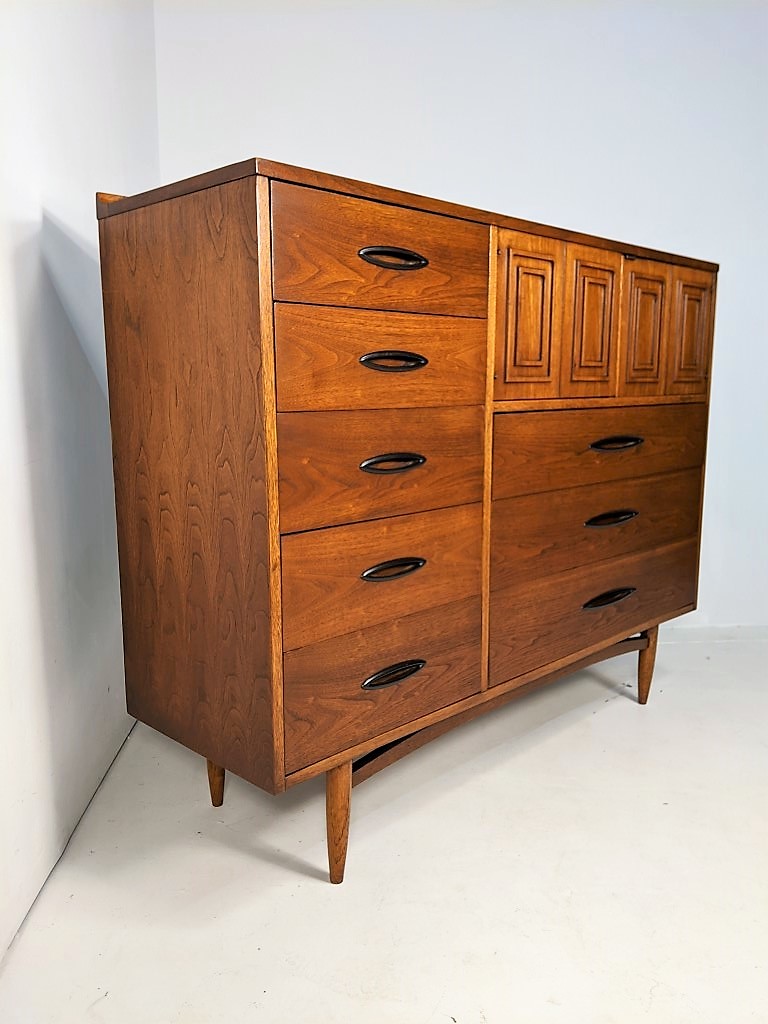 Mid Century Modern Walnut Magna Dresser, How To Take Drawers Out Of Broyhill Dresser