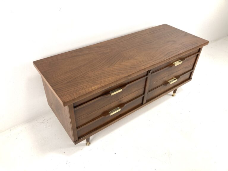 MCM Lane Cedar Chest, C. 1970 EPOCH