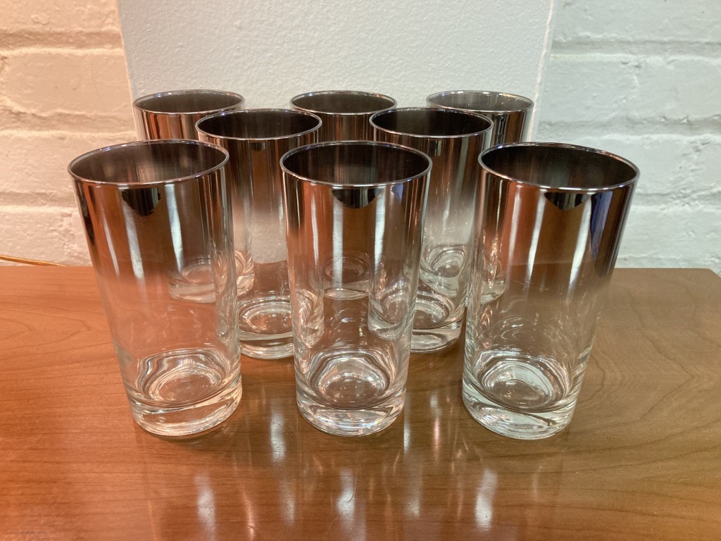 https://epochfurnishings.com/wp-content/uploads/2023/12/highball-drinking-glasses-silver-rimmed-dorothy-thorpe-set-8-vintage-mid-century-modern-3.jpg