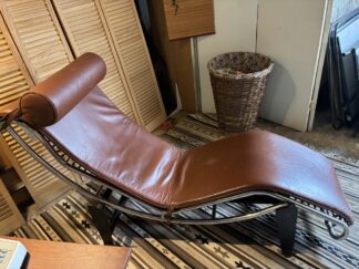 Mid Century Modern Corbusier Chaise Lounge Chair