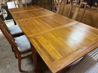 Danish Modern Teak Extensible Dining Table