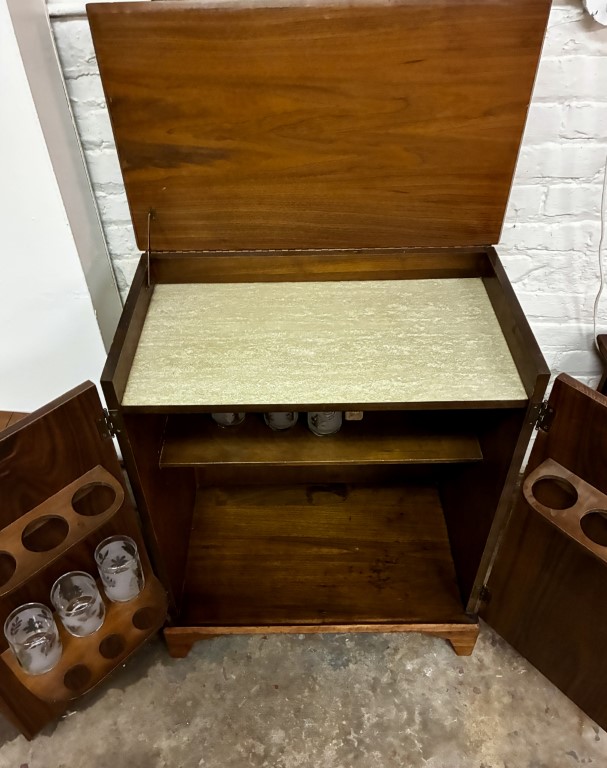 Flip Top Walnut Mini Bar Liquor Cabinet - Image 3