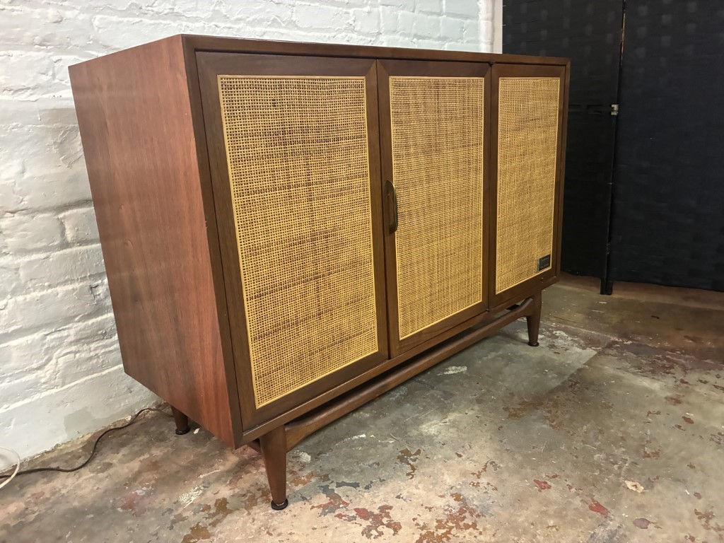 MCM Zenith Walnut & Cane Stereo Console, Turntable & Radio - Image 2