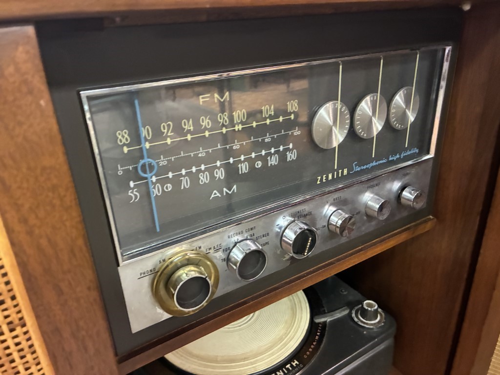 MCM Zenith Walnut & Cane Stereo Console, Turntable & Radio - Image 13