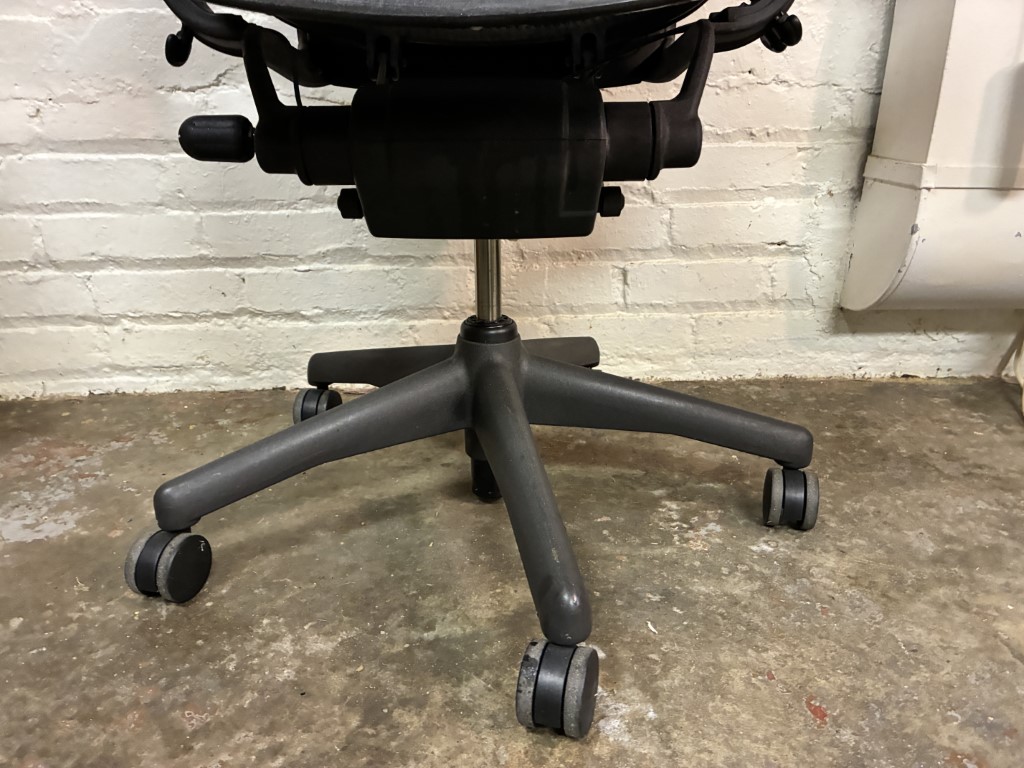 Aeron Executive Office Chair by Herman Miller - Image 8