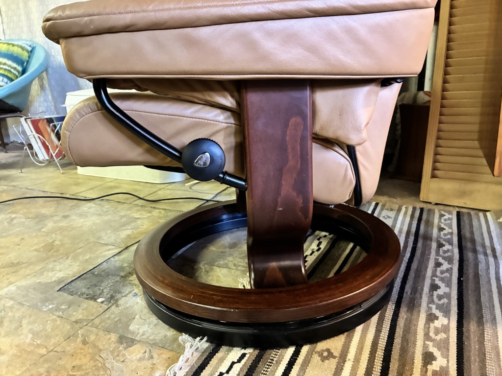 Ekornes "Stressless" Leather Recliner Chair & Ottoman, Rosewood Frame - Image 10