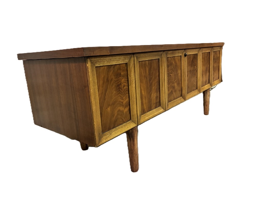 1964 Long & Low Lane Walnut "Princess" Cedar Chest - Image 6
