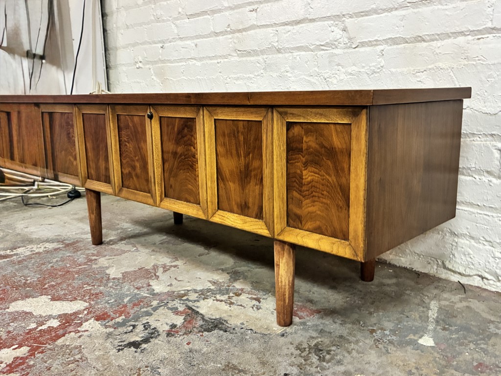 1964 Long & Low Lane Walnut "Princess" Cedar Chest - Image 3
