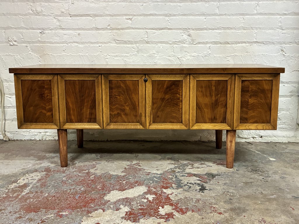 1964 Long & Low Lane Walnut 